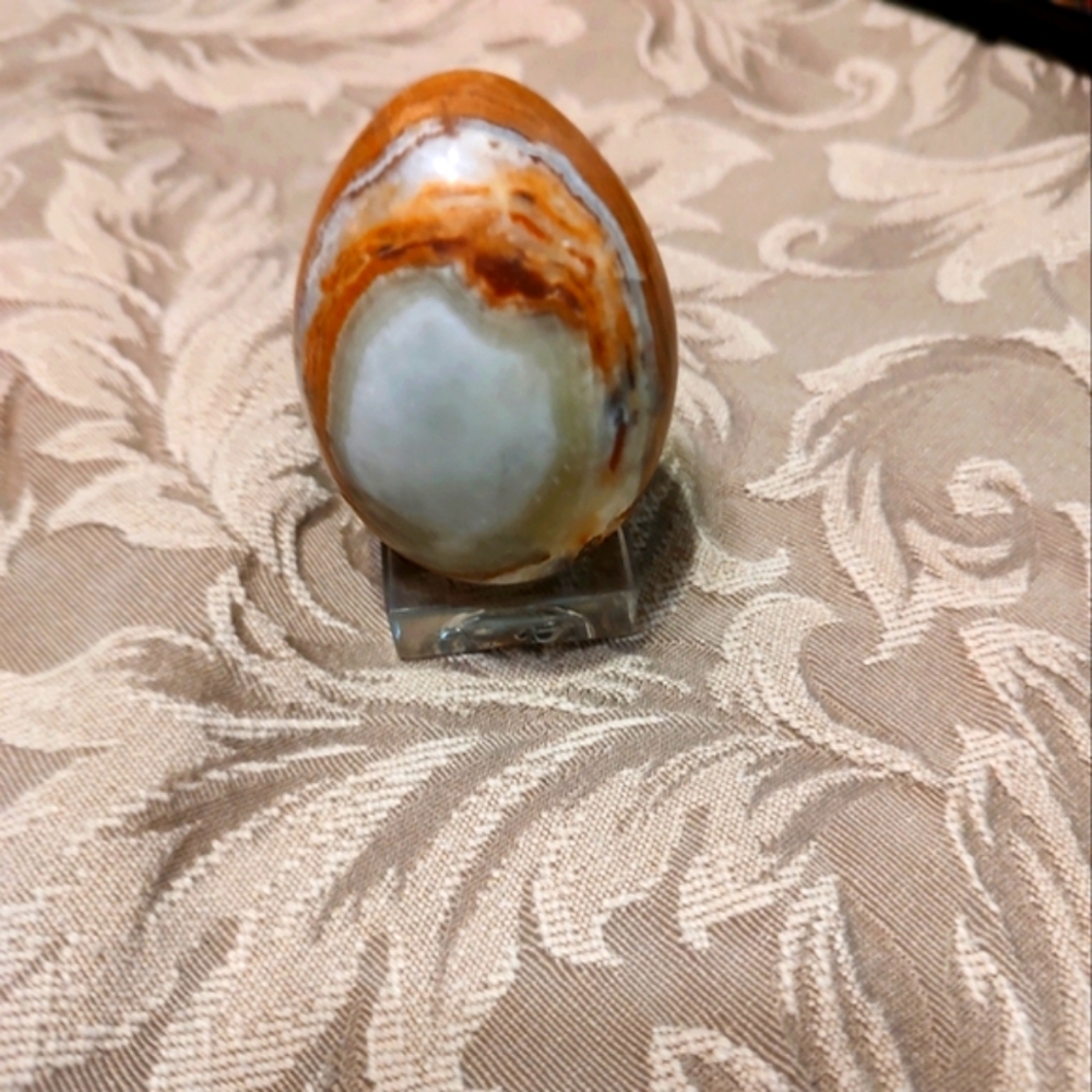 🥚Vintage Gorgeous (Reduced-Flawed) Decorative Polished Marble Egg with Stand - Picture 2 of 6